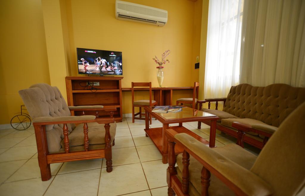 Hotel Lilian Пуэрто-Игуасу Экстерьер фото